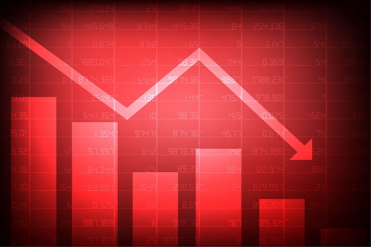 Red declining bar chart with downward arrow, symbolizing a financial loss or market downturn.