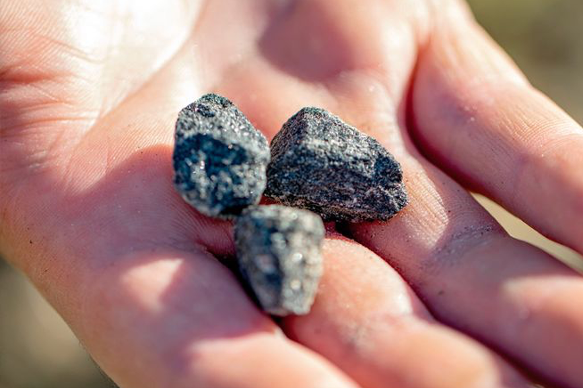 Samples from International Graphite's Springdale project.