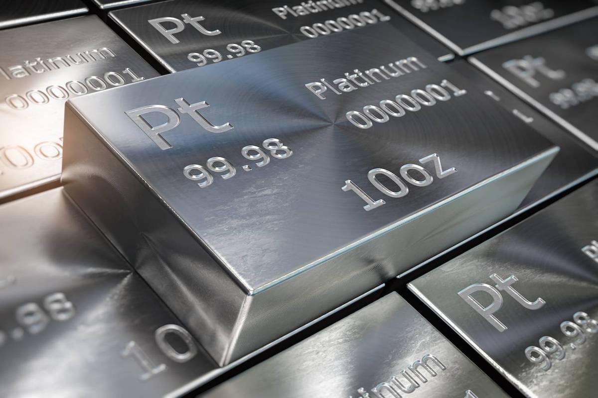 Silver platinum bars with "Pt 99.98" and "10oz" inscriptions.