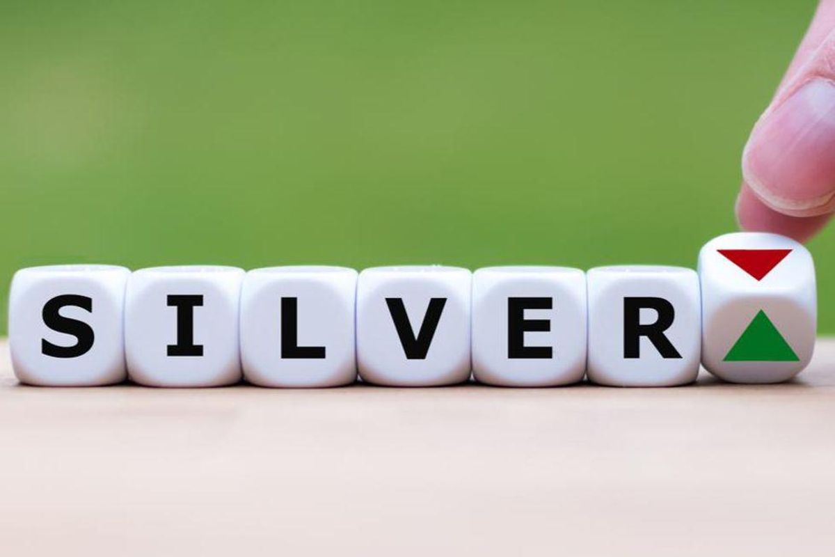 the word SILVER written on small white cubes
