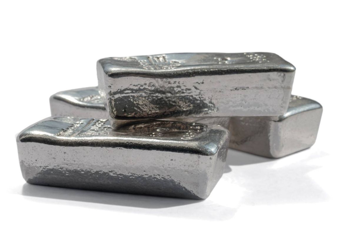 Platinum and Palladium Price Trends: H1 2026 Review and Forecast