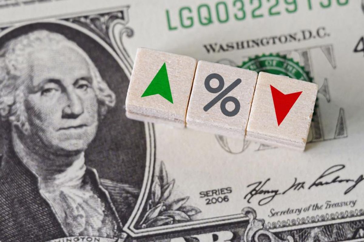 us money with up and down arrows blocks on top