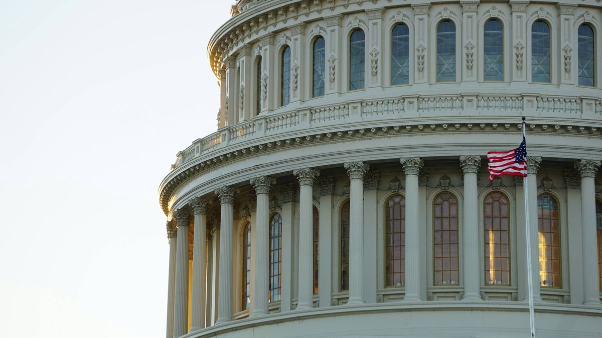 Crypto Market Update: Senate Blocks Clarity Act in Close Vote